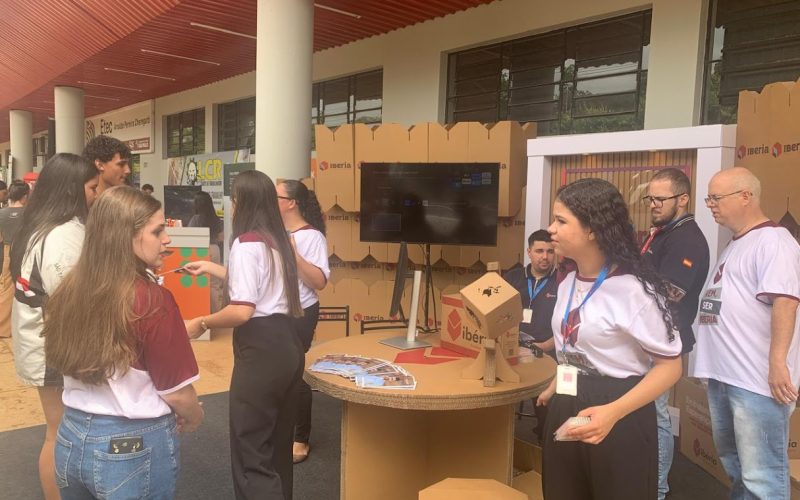ETEC Aberta 2024 reúne cerca de mil visitantes em evento de inovação e parcerias em Aguaí